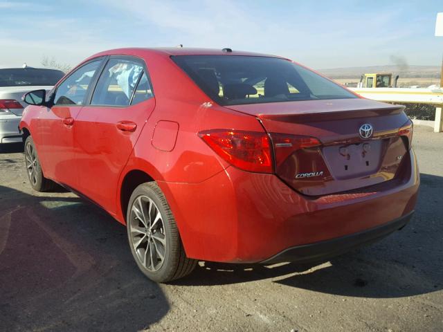 2T1BURHE9JC985164 - 2018 TOYOTA COROLLA L RED photo 3