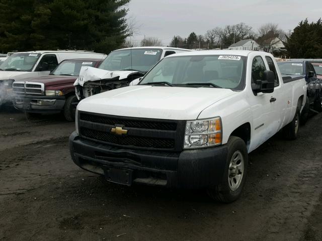 1GCRCPE0XBZ383184 - 2011 CHEVROLET SILVERADO WHITE photo 2