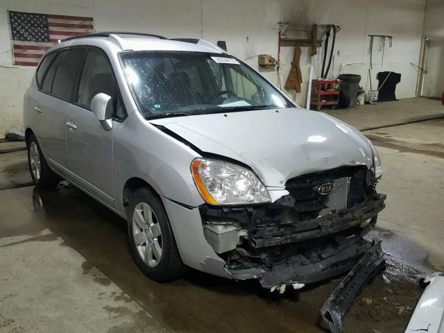 KNAFG525277095915 - 2007 KIA RONDO BASE SILVER photo 1