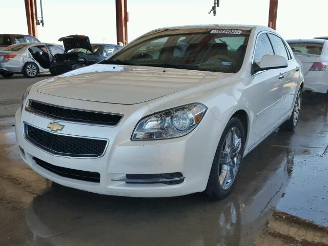 1G1ZC5E07CF218659 - 2012 CHEVROLET MALIBU 1LT WHITE photo 2