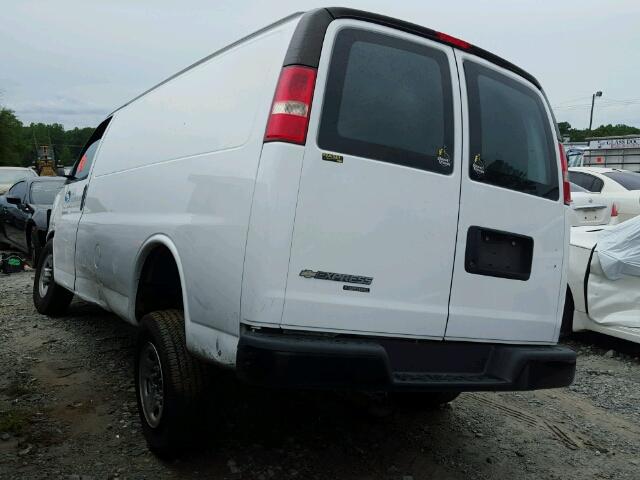 1GCWGFBA9E1163911 - 2014 CHEVROLET EXPRESS G2 WHITE photo 3