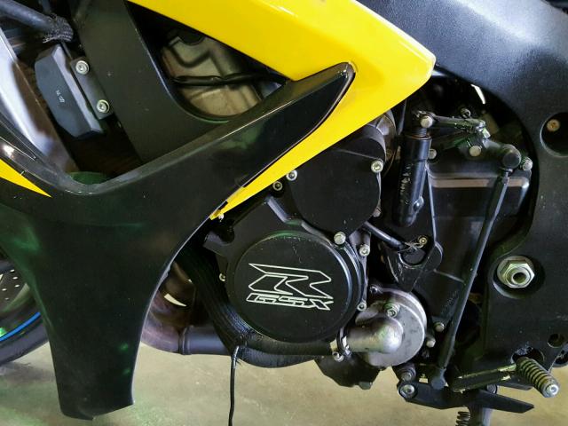 JS1GN7DA472111557 - 2007 SUZUKI GSX-R600 YELLOW photo 7