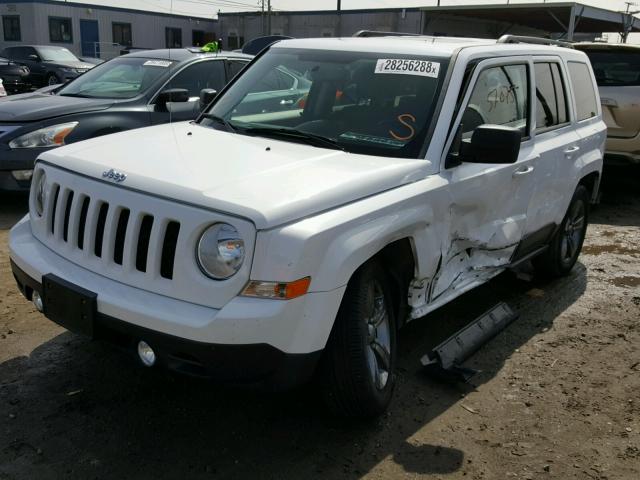 1C4NJPFA0ED814547 - 2014 JEEP PATRIOT LA WHITE photo 2