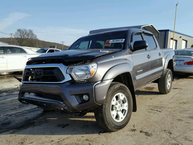 5TFJU4GN4FX089041 - 2015 TOYOTA TACOMA DOU GRAY photo 2