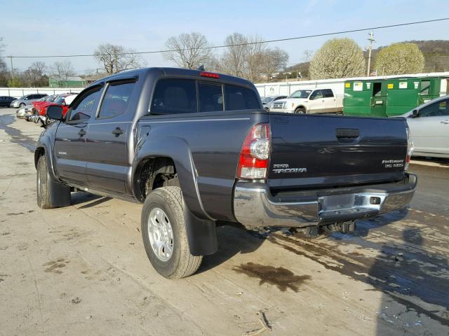 5TFJU4GN4FX089041 - 2015 TOYOTA TACOMA DOU GRAY photo 3