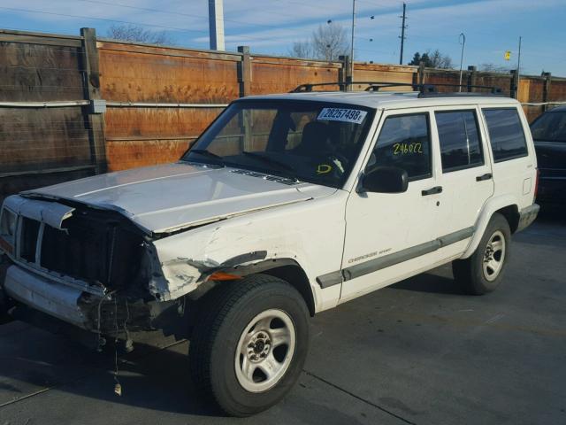 1J4FF48S61L545376 - 2001 JEEP CHEROKEE S WHITE photo 2