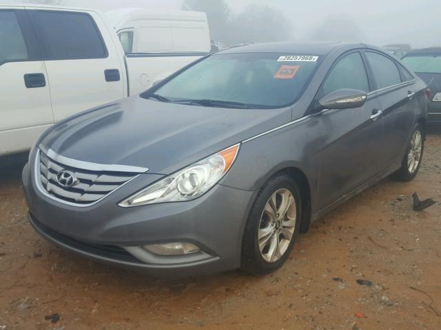 5NPEC4AC5BH124882 - 2011 HYUNDAI SONATA SE GRAY photo 2