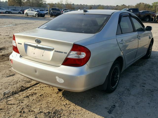 4T1BE32K72U543993 - 2002 TOYOTA CAMRY LE SILVER photo 4