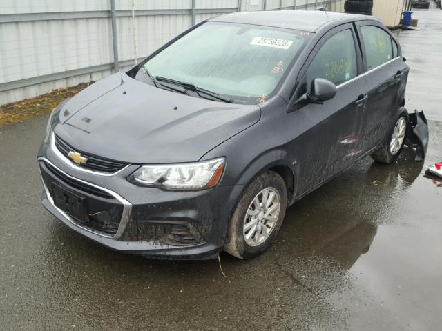 1G1JD5SG4H4102415 - 2017 CHEVROLET SONIC LT GRAY photo 2