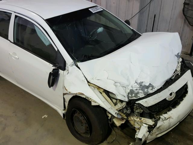 JTDBL40E099061375 - 2009 TOYOTA COROLLA BA WHITE photo 9