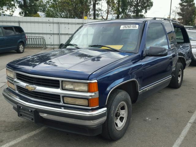 3GNEC16RXTG165330 - 1996 CHEVROLET SUBURBAN C BLUE photo 2