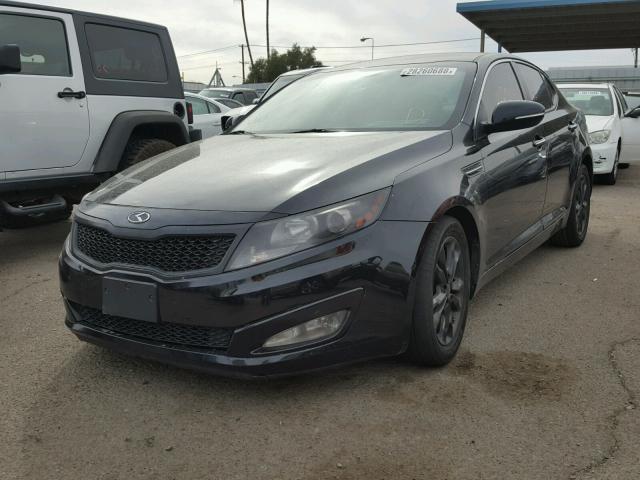 5XXGM4A7XCG058772 - 2012 KIA OPTIMA LX BLACK photo 2