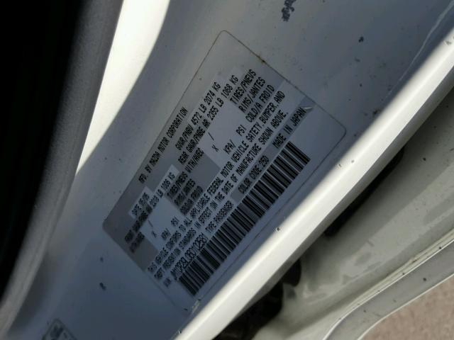 JM1CR29L060102581 - 2006 MAZDA 5 WHITE photo 10