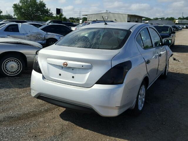 3N1CN7AP2GL880718 - 2016 NISSAN VERSA S SILVER photo 4