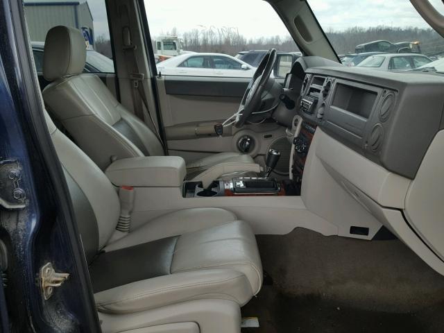 1J8HG58246C219139 - 2006 JEEP COMMANDER BLUE photo 5