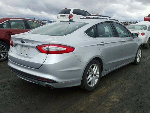 3FA6P0H73GR388302 - 2016 FORD FUSION SE SILVER photo 4