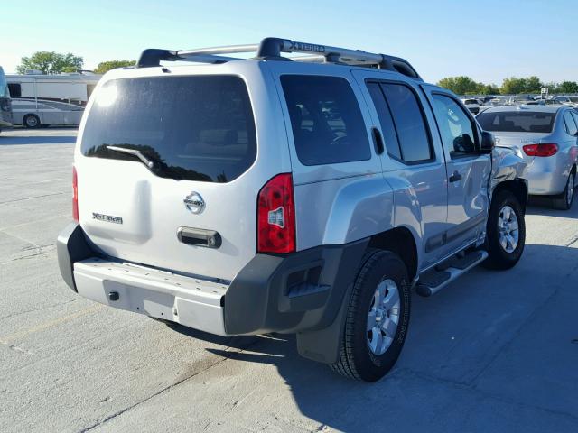 5N1AN0NWXBC504202 - 2011 NISSAN XTERRA OFF SILVER photo 4