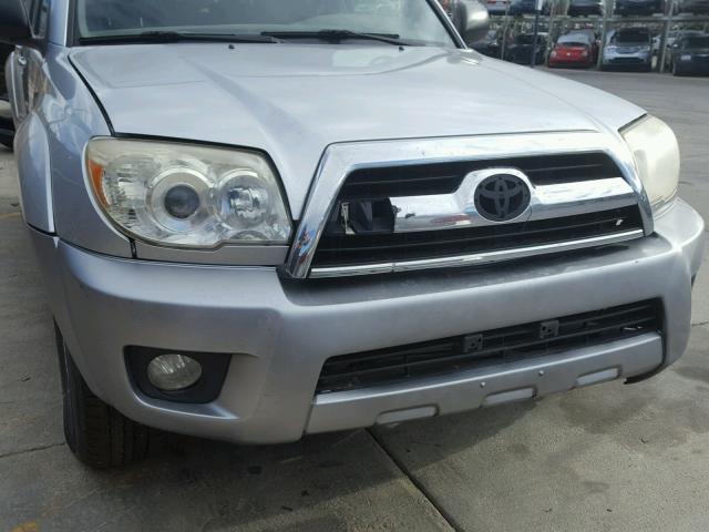 JTEBU14R960085775 - 2006 TOYOTA 4RUNNER SR SILVER photo 9