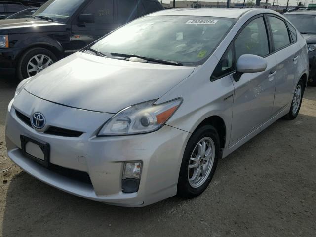 JTDKN3DU0A0061763 - 2010 TOYOTA PRIUS SILVER photo 2