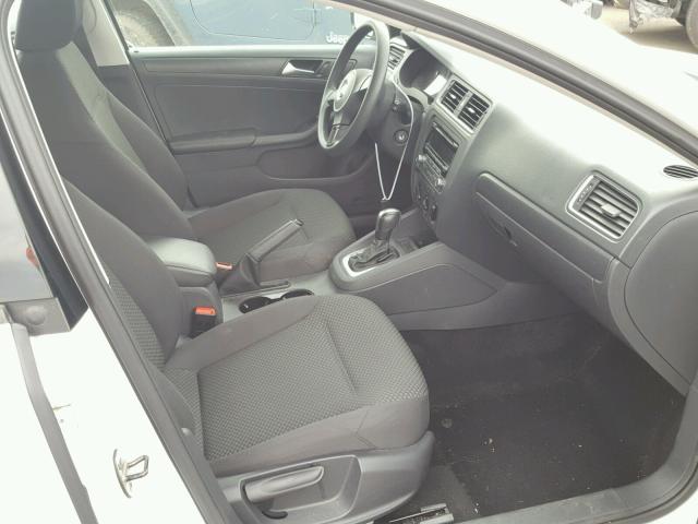 3VW2K7AJ0EM414383 - 2014 VOLKSWAGEN JETTA BASE WHITE photo 5