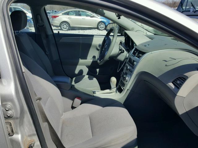 1G1ZG57B68F168430 - 2008 CHEVROLET MALIBU LS ვერცხლისფერი ფოტო 5