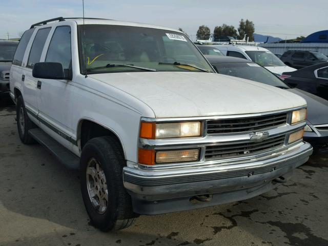 1GNEK13R1VJ364808 - 1997 CHEVROLET TAHOE K150 WHITE photo 1