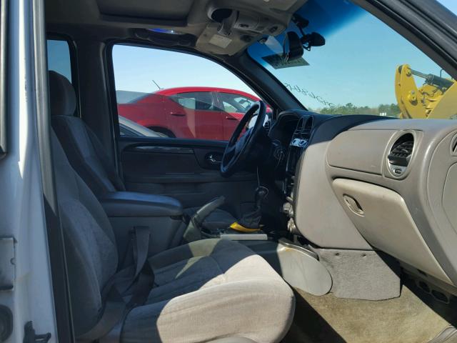 1GKDT13S232354658 - 2003 GMC ENVOY WHITE photo 5