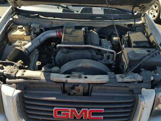 1GKDT13S232354658 - 2003 GMC ENVOY WHITE photo 7