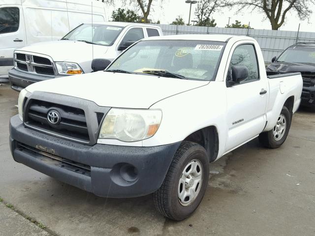 5TENX22N16Z156076 - 2006 TOYOTA TACOMA WHITE photo 2