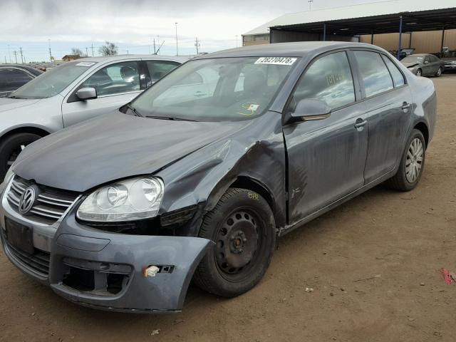 3VWJZ7AJXAM067078 - 2010 VOLKSWAGEN JETTA S 灰色 照片 2