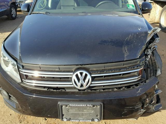 WVGBV7AX9CW538692 - 2012 VOLKSWAGEN TIGUAN S BLACK photo 7