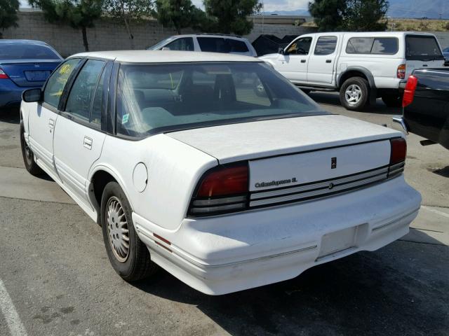 1G3WH52M9TF375788 - 1996 OLDSMOBILE CUTLASS SU WHITE photo 3