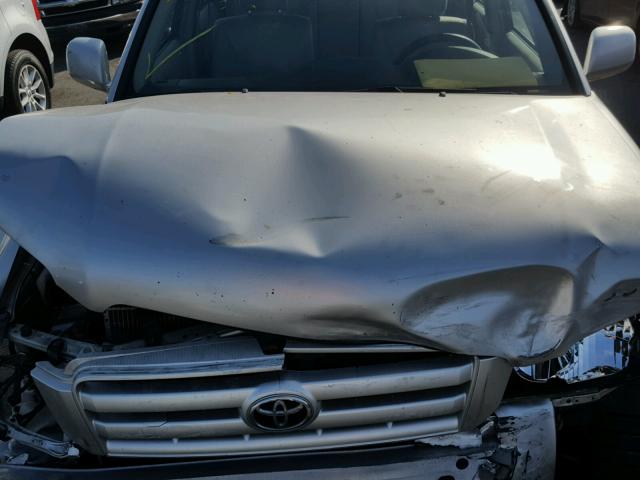 JTEGD21AX50128514 - 2005 TOYOTA HIGHLANDER SILVER photo 7