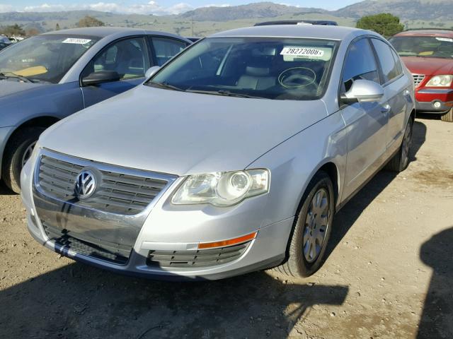 WVWAK73C86P215669 - 2006 VOLKSWAGEN PASSAT 2.0 SILVER photo 2