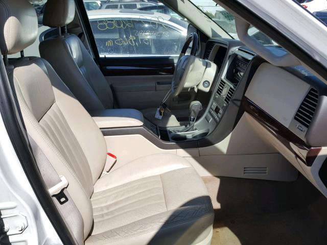 5LMEU78H63ZJ15594 - 2003 LINCOLN AVIATOR 白色 照片 5