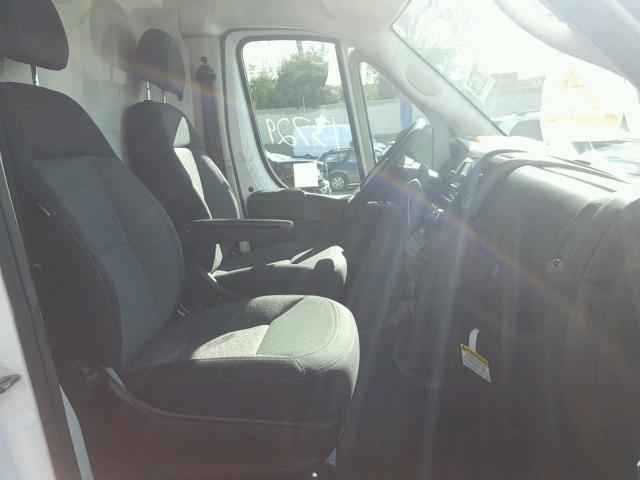 3C6URVJG3JE102067 - 2018 RAM PROMASTER 白色 照片 5