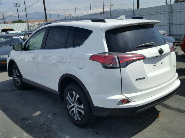 JTMZFREV0HJ122846 - 2017 TOYOTA RAV4 LE WHITE photo 3