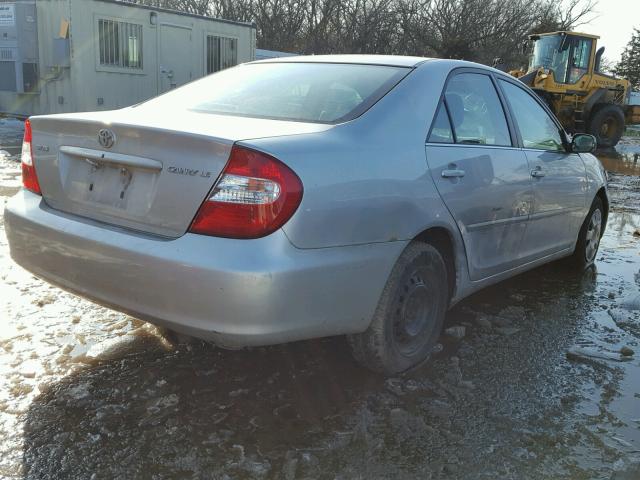 4T1BE32K12U542855 - 2002 TOYOTA CAMRY LE SILVER photo 4