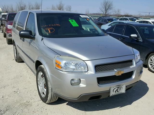 1GNDV23W98D112046 - 2008 CHEVROLET UPLANDER L SILVER photo 1