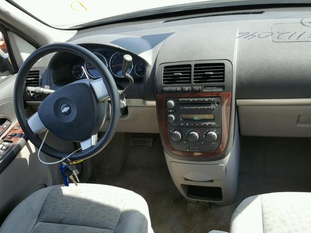 1GNDV23W98D112046 - 2008 CHEVROLET UPLANDER L 银色 照片 9