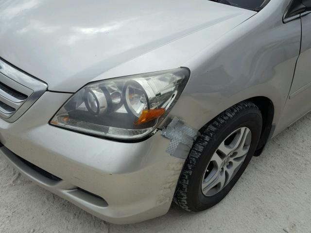 5FNRL384X6B460302 - 2006 HONDA ODYSSEY EX GRAY photo 9