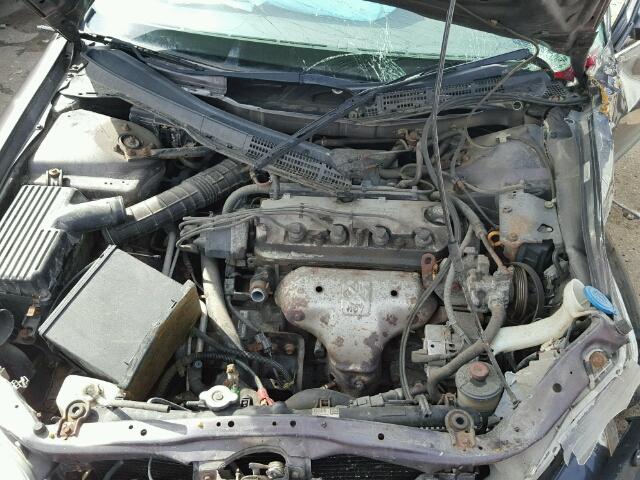 1HGCG5546XA003086 - 1999 HONDA ACCORD LX GRAY photo 7