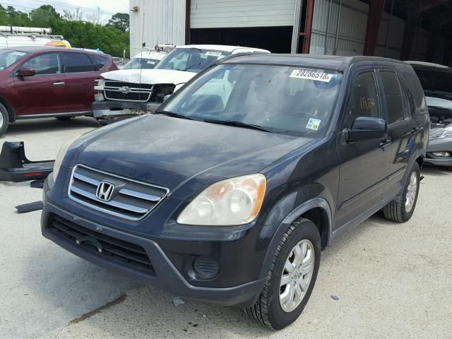 JHLRD78975C010217 - 2005 HONDA CR-V SE BLACK photo 2