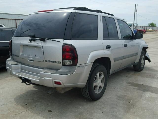 1GNDS13S642102385 - 2004 CHEVROLET TRAILBLAZE GRAY photo 4