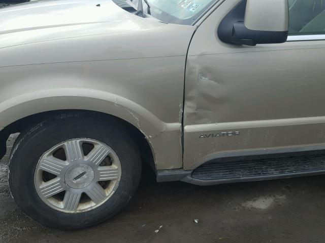 5LMEU88H64ZJ36193 - 2004 LINCOLN AVIATOR 棕色 照片 9