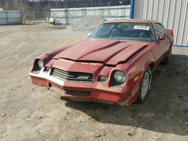 1G1AP87L8BL124638 - 1981 CHEVROLET CAMARO MAROON photo 2