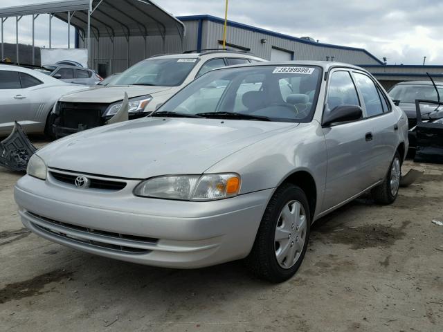 1NXBR12E8YZ320275 - 2000 TOYOTA COROLLA VE SILVER photo 2