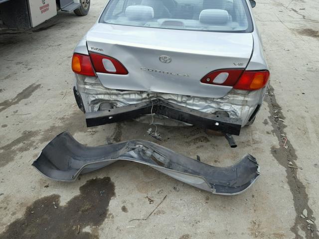 1NXBR12E8YZ320275 - 2000 TOYOTA COROLLA VE SILVER photo 9