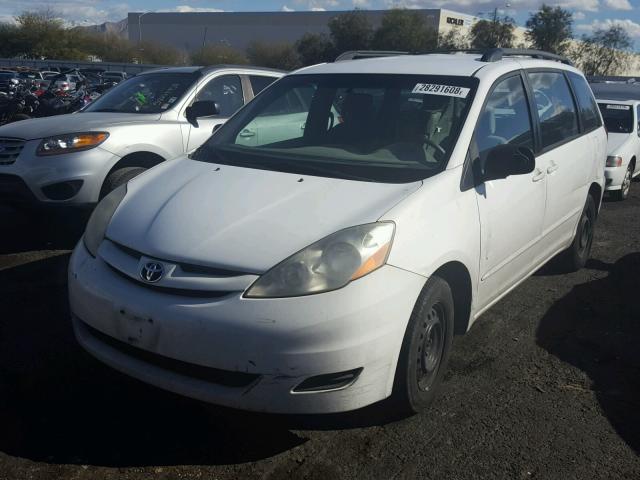 5TDZK23C57S065761 - 2007 TOYOTA SIENNA CE WHITE photo 2