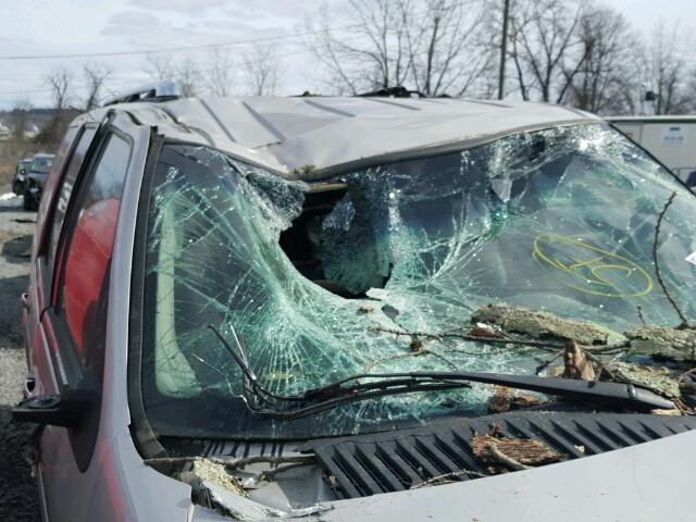 5LMFU28R33LJ17385 - 2003 LINCOLN NAVIGATOR ვერცხლისფერი ფოტო 9